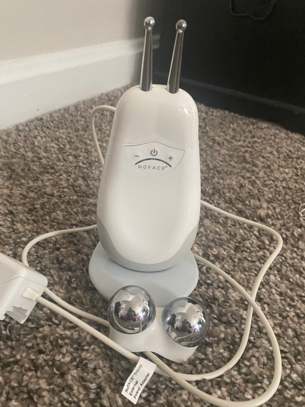 NUFACE TRINITY FACIAL TONING DEVICE